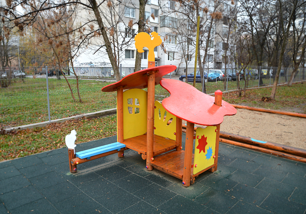 Children house for role playing games “Animals from the village”, Б13 model