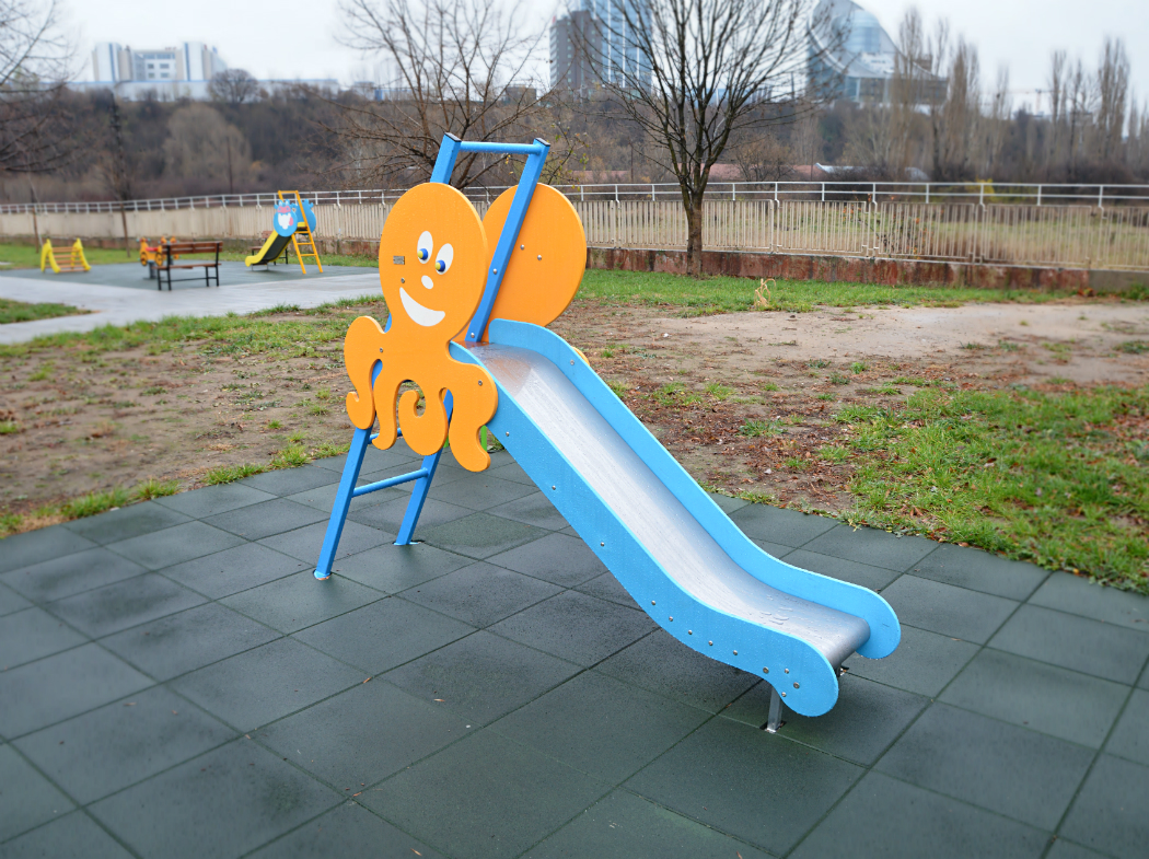 Снимка на продукта: Детска пързалка, модел КМТ14-4