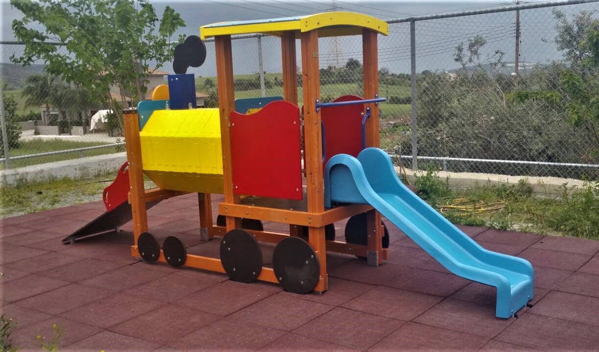 Combined playground equipment, model КД53 – “Locomotive with slide”