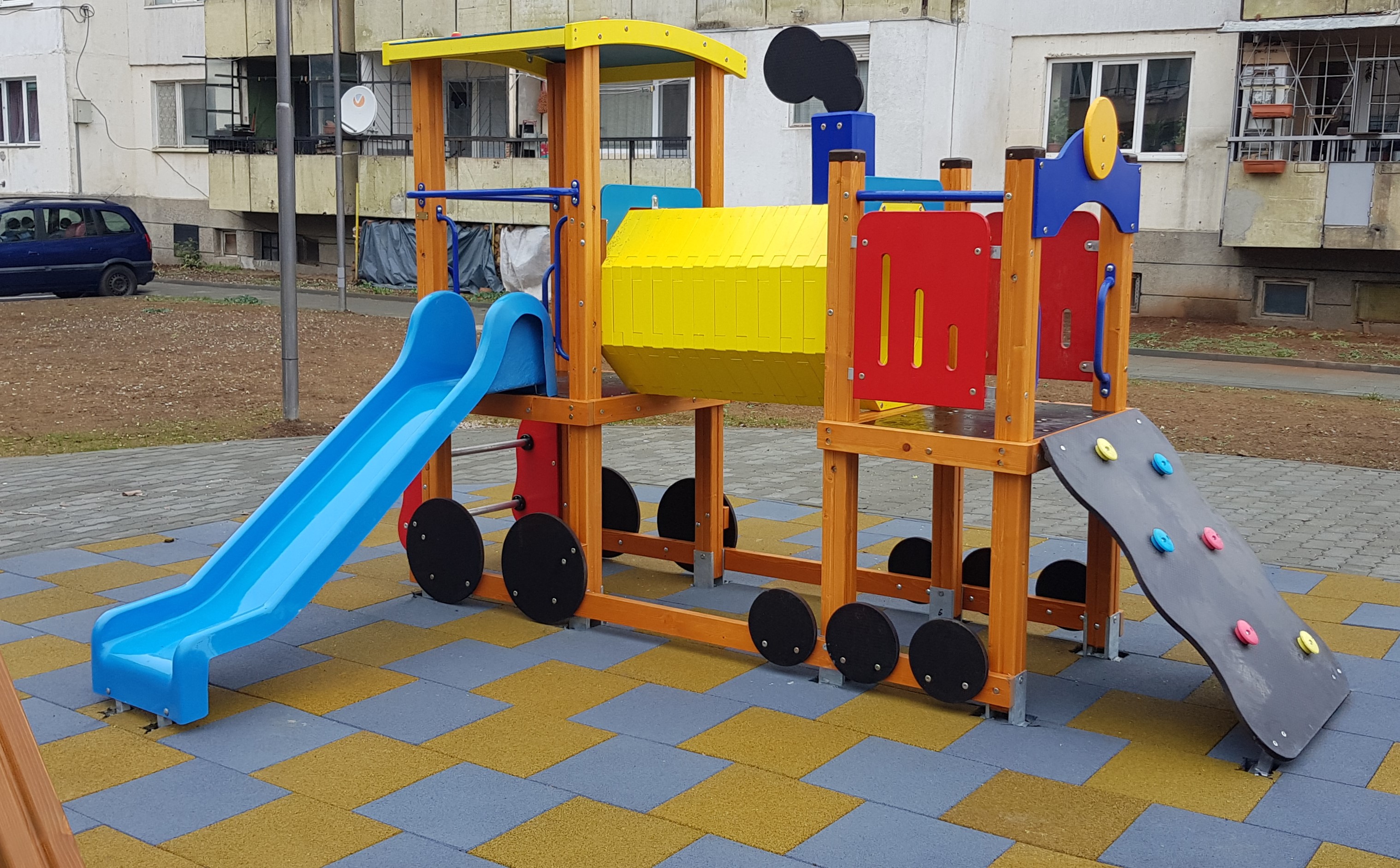 Combined playground equipment, model КД81 – “Lokomotiv”