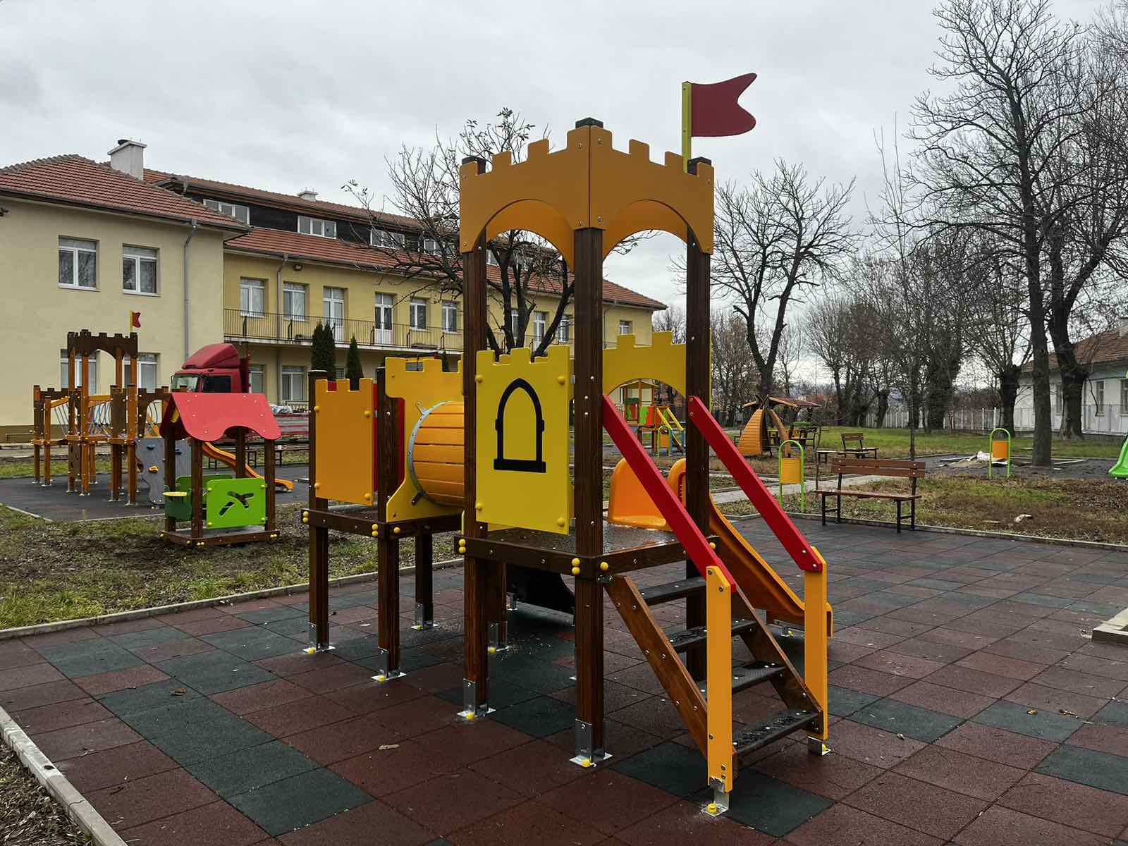 Combined playground equipment, model КД73