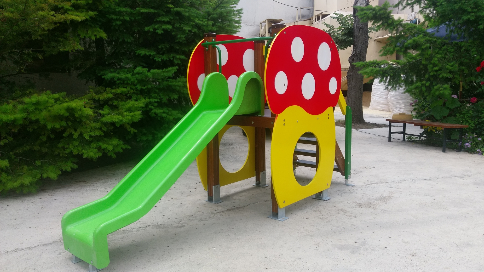 Product photo: Combined playground equipment, model КД96 – Slide “Mushroom”